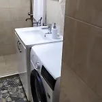 софія شقة إلفيف